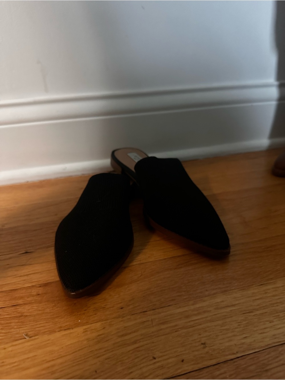 Steve Madden Black Pointed Slip-On Mules